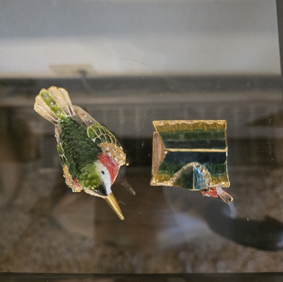 Vintage hand painted Hummingbird & Birdhouse trinket boxes. - Picture 3 of 7